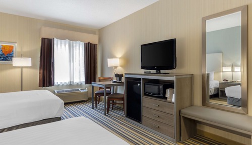 Standard Room, 2 Queen Beds, Non Smoking, Microwave