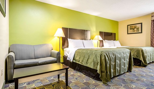 2 Queen Beds with Sofabed, Nonsmoking