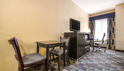 Standard Room, 2 Queen Beds, Non Smoking