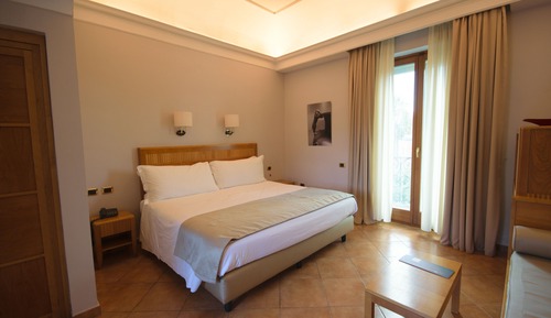 Junior Studio Suite, City View (Anfiteatro)