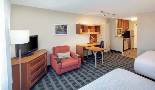 Studio, 2 Queen Beds (Mobility/Hearing Accessible, Tub)