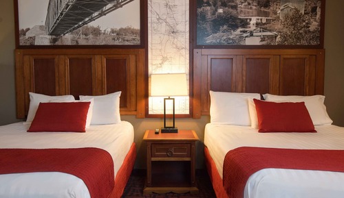 Suite, 2 Queen Beds, Non Smoking, Garden View