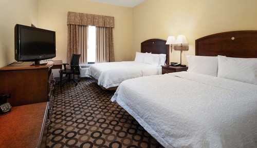 Two queen beds non smoking