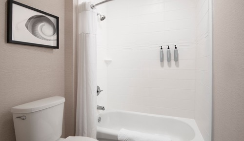 Suite, 2 Bedrooms, Non Smoking (Mobility/Hearing Accessible, Tub)