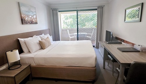 Standard Studio, Balcony