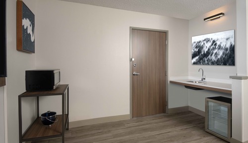 Room, 1 King Bed, Accessible, Bathtub