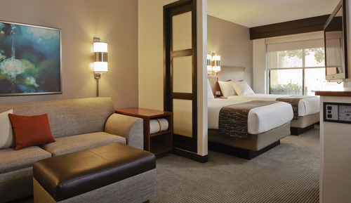 Room, Multiple Beds