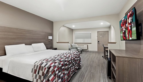 Superior Room, 1 King Bed, Non Smoking, Jetted Tub