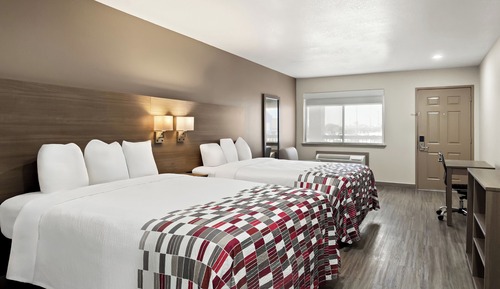 Deluxe Room, 2 Queen Beds, Non Smoking