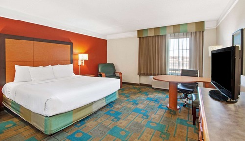Executive Room, 1 King Bed, Non Smoking