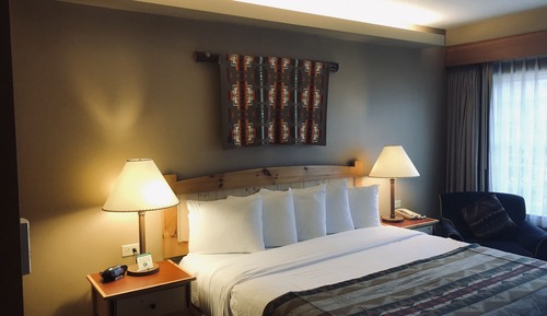 Standard Room, 1 King Bed