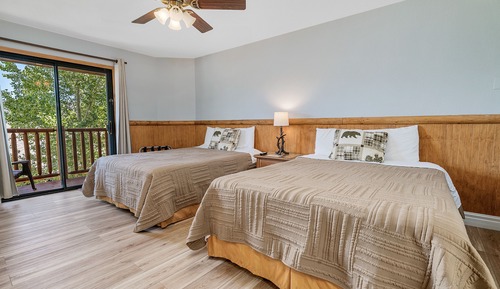 Standard Room, 2 Queen Beds, Fireplace (Kitchen)
