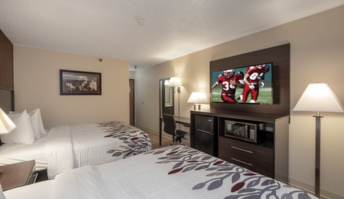 Deluxe Room, 2 Queen Beds (Smoke Free)