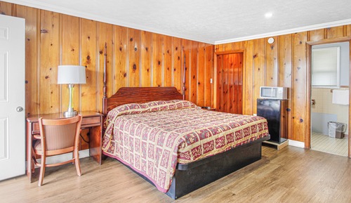 Standard Room, 1 King Bed