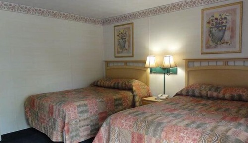 Standard Room, 2 Full Beds