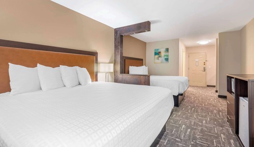 Standard Room, Multiple Beds, Non Smoking, Refrigerator & Microwave