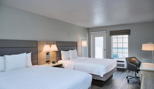 Room, 2 Queen Beds, Balcony