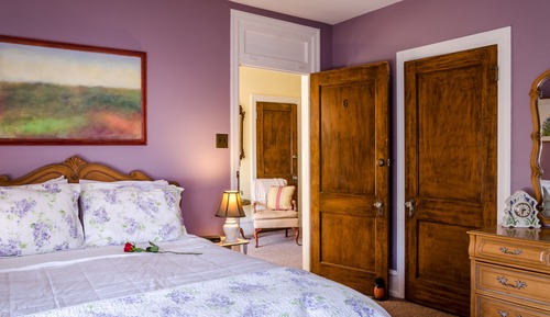 Basic Double Room, 1 Queen Bed