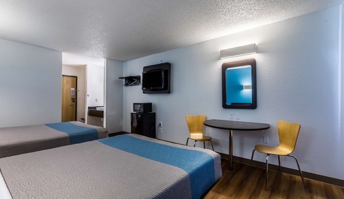 Deluxe Room, 2 Queen Beds, Non Smoking, Refrigerator & Microwave
