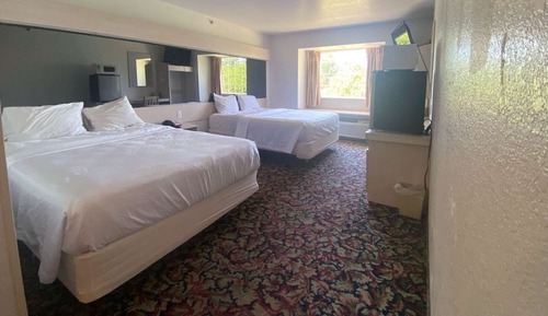 Standard Suite, 2 Queen Beds, Non Smoking, Kitchenette