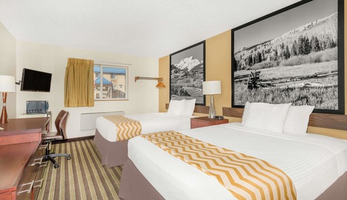 Room, 2 Queen Beds, Non Smoking