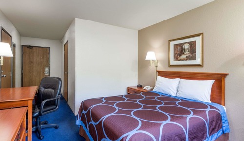 Suite, 1 King Bed, Non Smoking