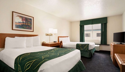 Room, 2 Queen Beds, Non Smoking
