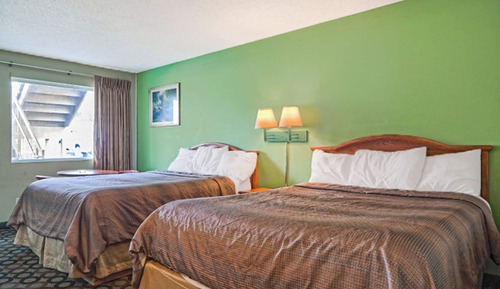 Room, 2 Queen Beds, Smoking