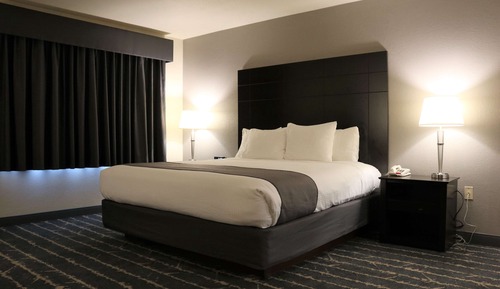 Suite, 1 King Bed, Non Smoking, Jetted Tub