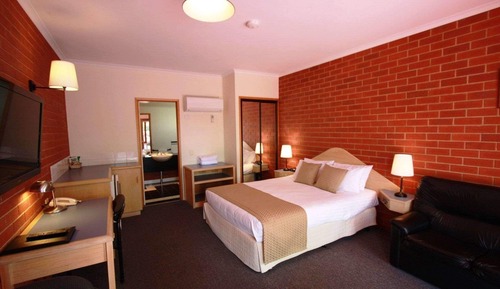Room (Spa Room)