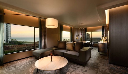 Deluxe Suite, 1 King Bed, Sea View
