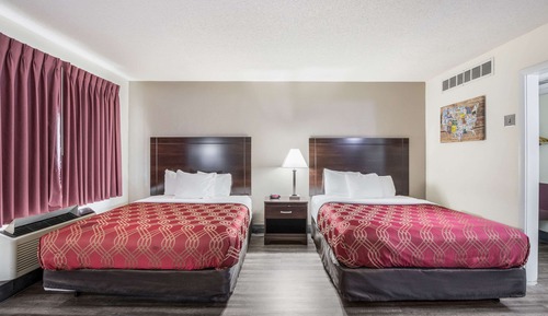Standard Room, 2 Queen Beds, Non Smoking, Ground Floor