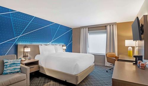 Standard Room, 1 King Bed