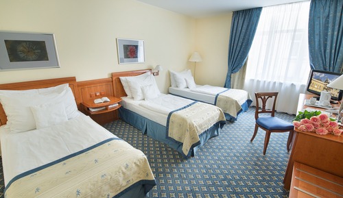 Room, 3 Twin Beds, Non Smoking