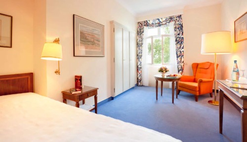 Single Room, Lake View
