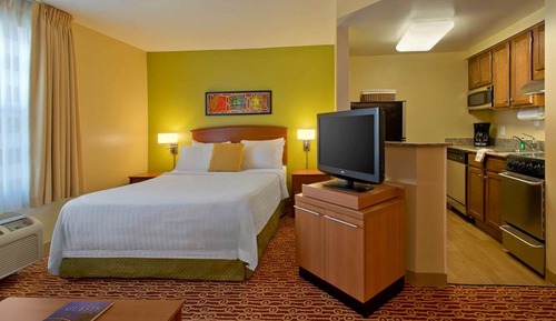 Studio, 1 Queen Bed with Sofa bed, Non Smoking
