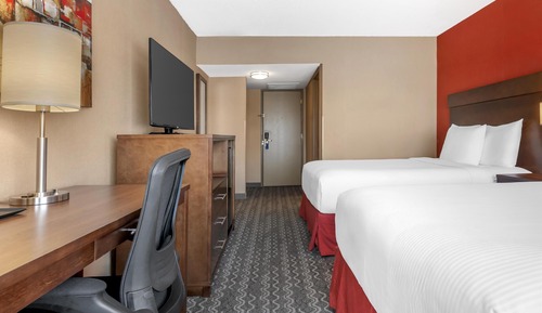 Standard Room, 2 Double Beds, Refrigerator & Microwave, Mountain View