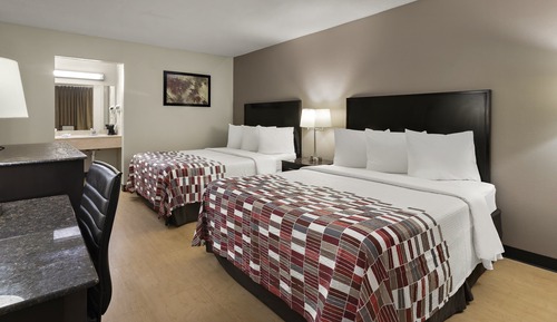 Suite, 2 Queen Beds, Non Smoking (Second Floor)