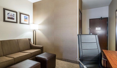 Suite, 1 King Bed with Sofa bed, Accessible, Non Smoking (Bathtub)