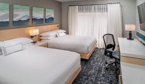 Executive Suite, Multiple Beds