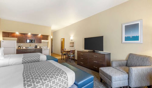 Standard Room, 2 Queen Beds, Non Smoking, Kitchen