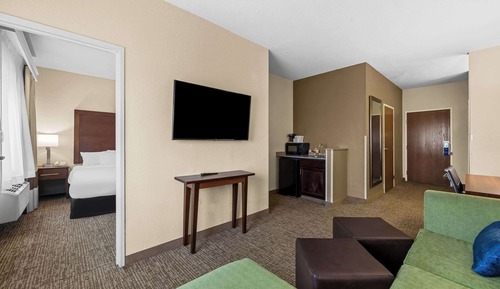 Suite, 1 King Bed, Accessible, Non Smoking