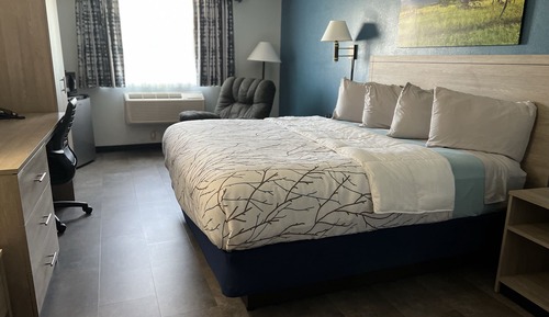Standard Room, 1 Queen Bed, Multiple View