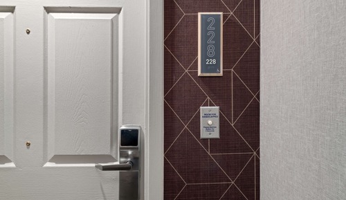 Suite, Accessible, Non Smoking (Mobility/Hearing accessible w/ tub)