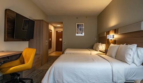 Suite, 2 Queen Beds, Accessible (Mobility)