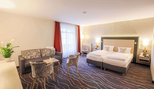 Junior Suite, 1 Double Bed (Converts to 2 Twin Beds;with Sofabed)