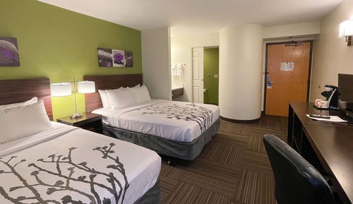 Standard Room, 2 Queen Beds, Non Smoking