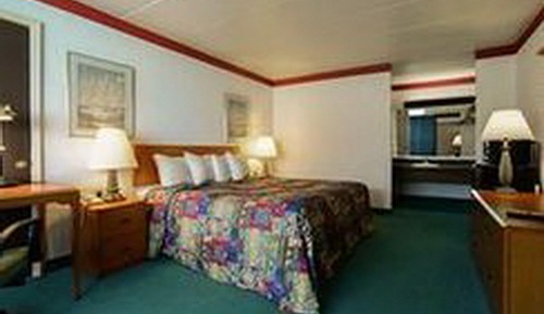 Standard Room, 1 King Bed, Non Smoking