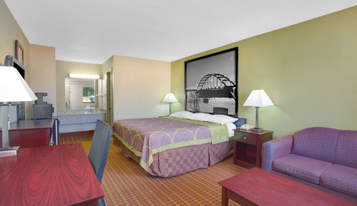 Standard Room, 1 King Bed