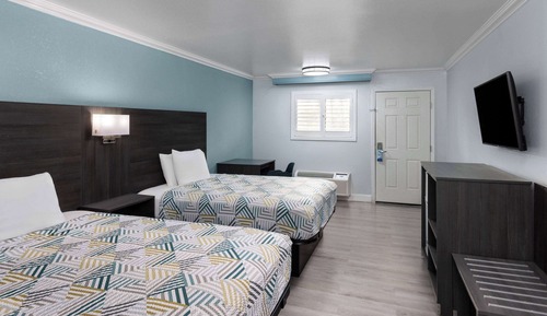 Room, 2 Double Beds, Non Smoking (Pet Friendly)